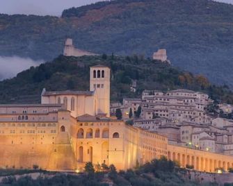 Hotel La Rocca - Assisi