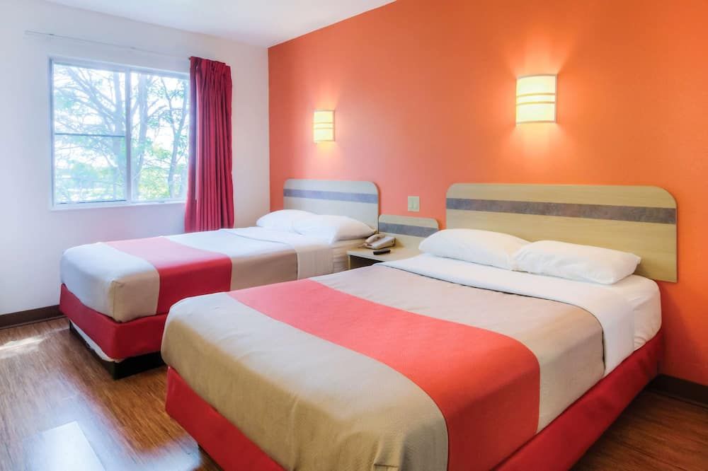 Motel 6 Owensboro - Owensboro