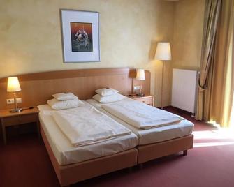 Business Hotel Biberach - Heilbronn - Schlafzimmer
