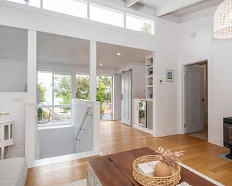 Luxe on Ellesmere in Blairgowrie - Blairgowrie - Living room