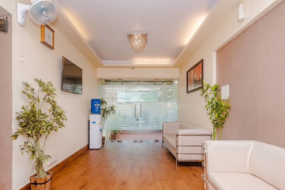 Tuliip Residency - Mumbai - Hall