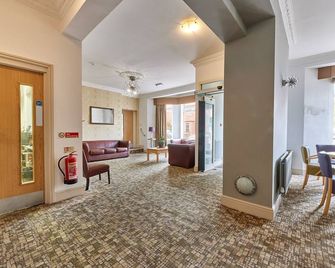 Properties Unique | Dene Rooms Family 31 - Newcastle upon Tyne