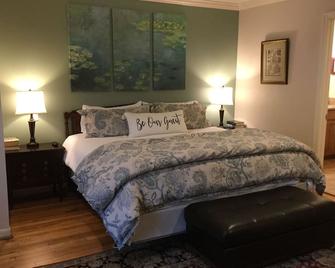 Home away from home / Luxury in the Heart of Houston 8 mins to Med center/ NRG - Bellaire - Yatak Odası