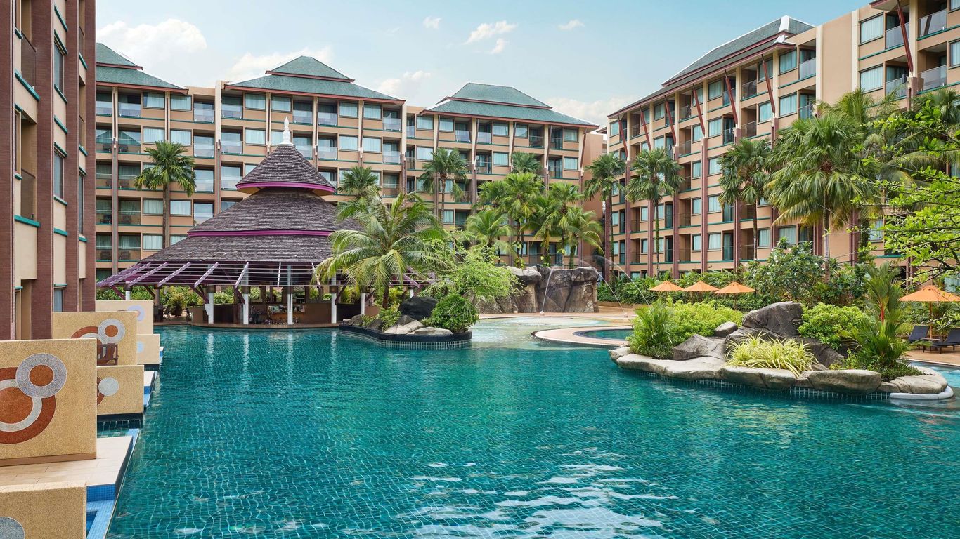 Novotel Phuket Vintage Park Resort