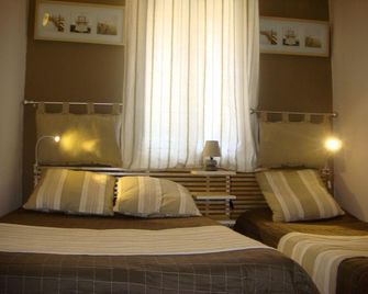 Hotel Ariana - Marseille - Chambre
