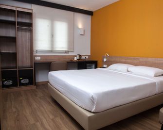 Dunia Hotel Bamako ACI 2000 - Bamako - Habitación