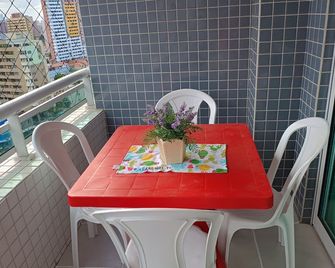 Apartamento com 2 quartos em Fortaleza - a 80m da Beira Mar - Fortaleza - Balkon