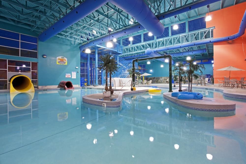 Garner Hotel Gillette South By IHG - ג'ילט - בריכה