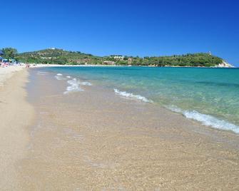 Campeggio Villaggio Sos Flores - Tortolì