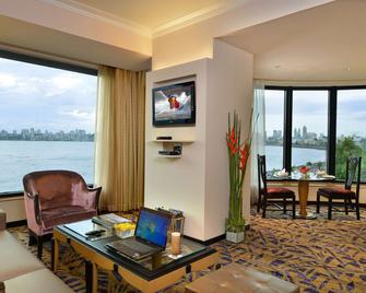 Hotel Marine Plaza Mumbai - มุมไบ - ห้องนั่งเล่น