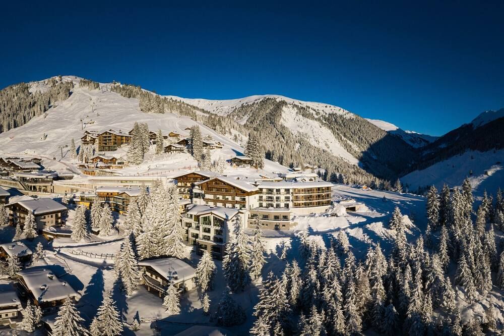 Ursprungs Panorama Hotel Königsleiten - Wald Im Pinzgau