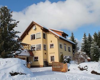 Fantastic Comfortable U. Cozy Apartment In The Heart Of The Black Forest - Feldberg - Bâtiment