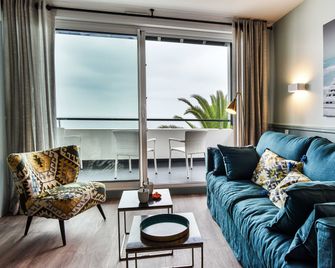 Hôtel et Résidence La Réserve - Saint-Jean-de-Luz - Living room