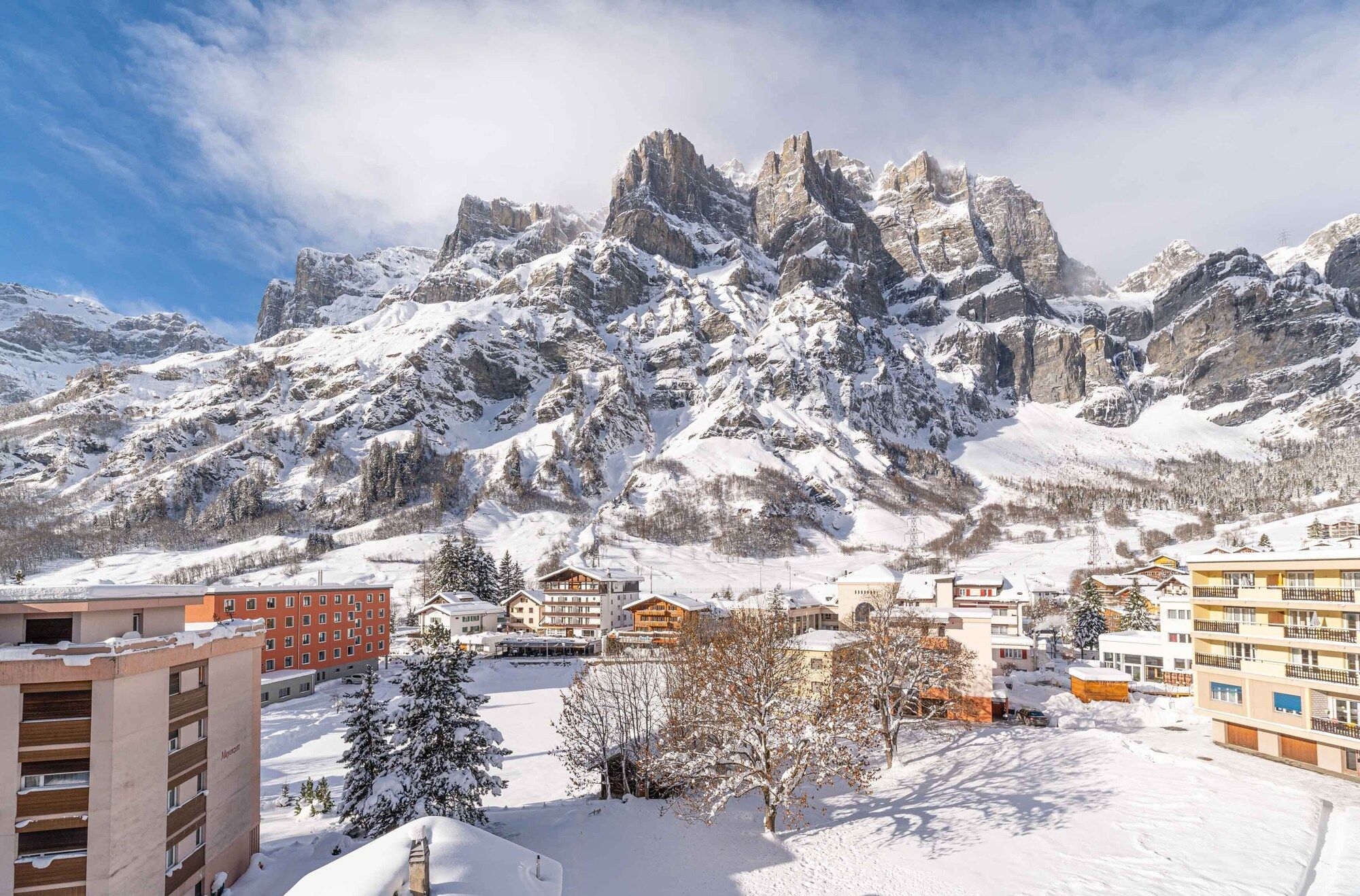 Grichting Hotel & Serviced Apartments - Leukerbad - Vista del exterior