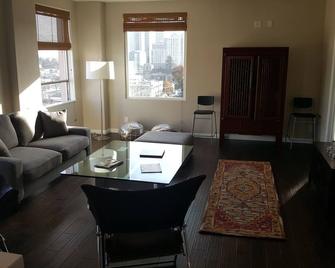 Alta Bates Summit Medical Center Oakland California - Oakland - Living room