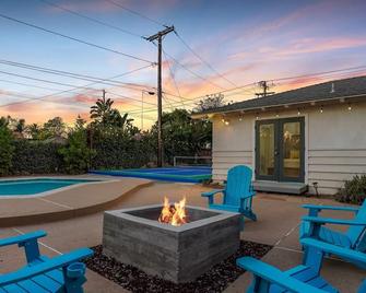 Pickleball Disney Resort w/ heated pool &sleeps 12 - Santa Ana - Pool