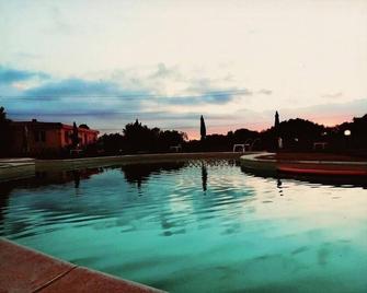 Hotel Tanka Irde - Capoterra - Pool