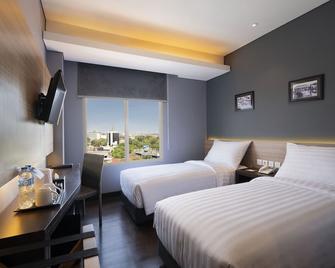 Batiqa Hotel Darmo - Surabaya - Surabaya - Bedroom