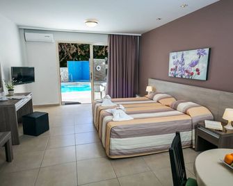 شقق كريستالو - بافوس - غرفة نوم