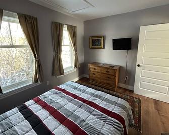 The Kittredge Cottage at East Boston Quarry - Vinalhaven - Bedroom