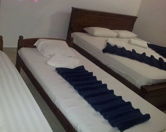Patrick Holiday Resort - Negombo - Schlafzimmer