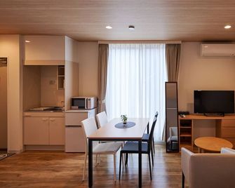 Hotel R9 The Yard Kaizu - Kaizu - Dining room