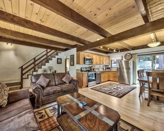 Quiet Pines Chalet - Remodel 3br + Loft Bbq Games - Lake Tahoe South - Salon