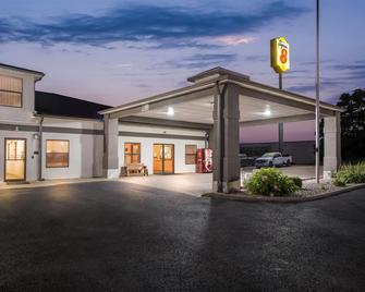 Super 8 Bellefontaine - Bellefontaine - Edificio