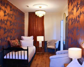 Villa Victoria Hôtel et Spa - Ouistreham - Wohnzimmer