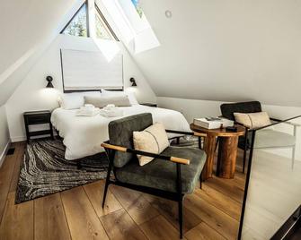 Brand New Lakefront Tiny Home W/ Treehouse Sauna - Jarvi Cabin At Stay Boreal - Tofte - Bedroom