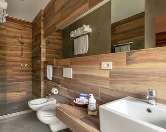 Bio Boutique Hotel Xu' - Gruppo Ambienthotels - Rimini - Bad
