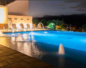 Santa Lucia Luxury - Socorro - Piscina