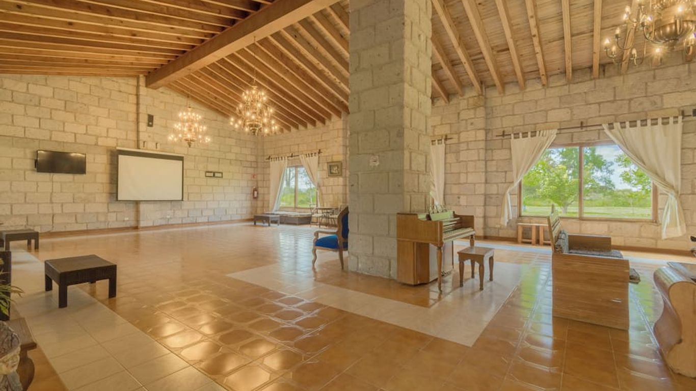 Atotonilco Hotel & Club