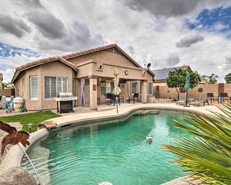 5 Mi To Golf Courses Bbq-Ready Surprise Home - Surprise - Piscine