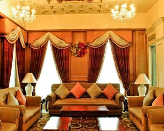 Networld Hotel Spa and Casino - Manila - Phòng khách