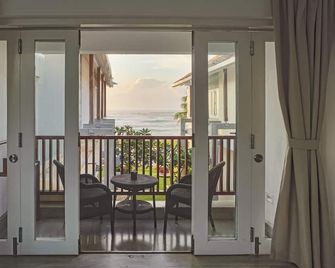 Sri Sharavi Beach Villas and Spa - Mirissa - Balcón