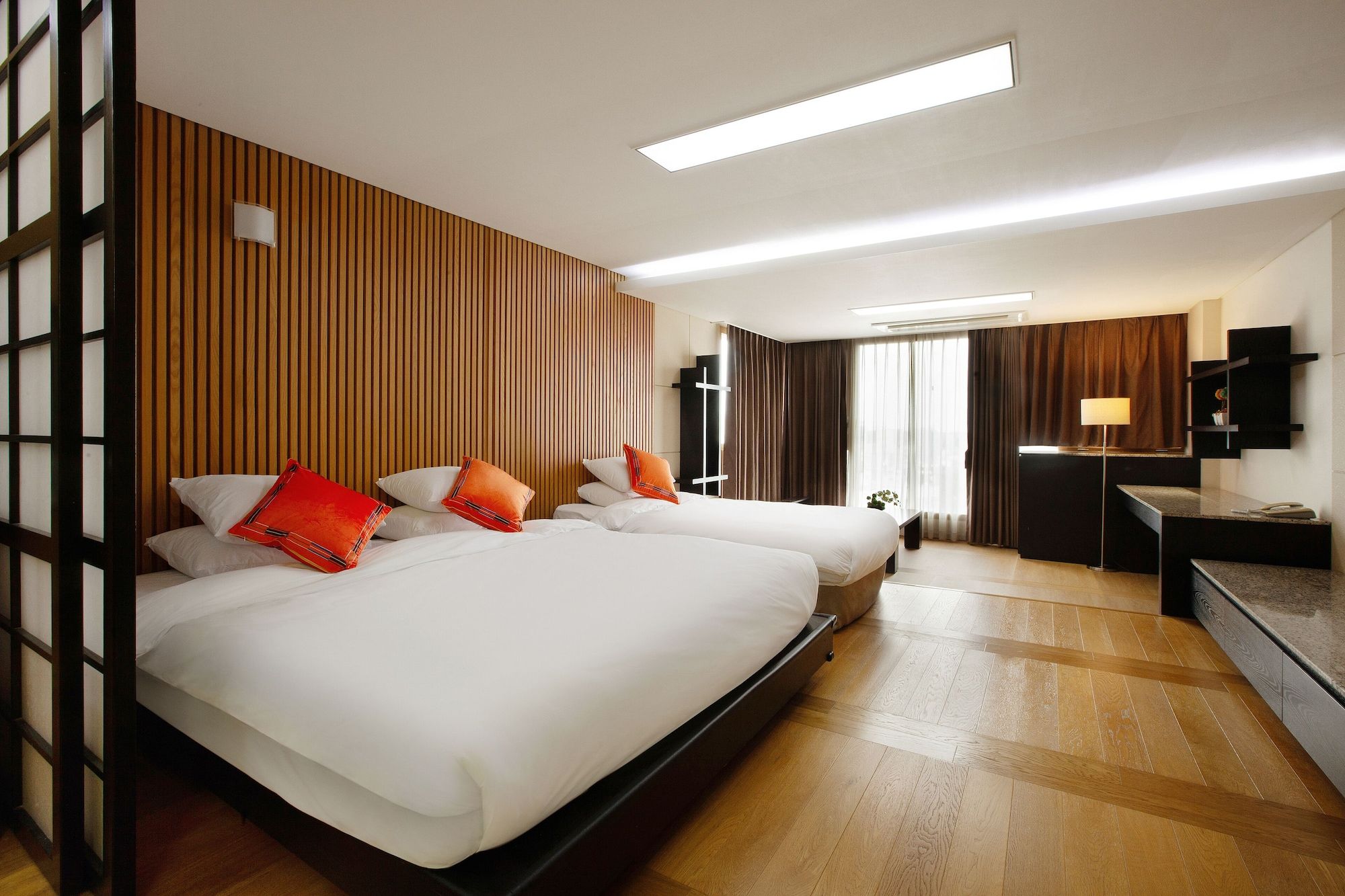 Shin Shin Hotel Jeju Ocean - סאוגוויפו