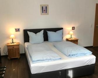 Hotel Guntia Boardinghouse - Gunzburg - Slaapkamer