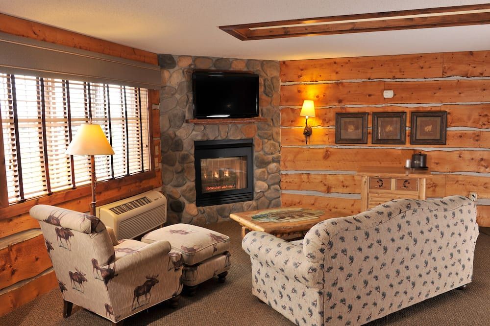 Cedar Creek Hotel Wausau - Rothschild - Rothschild - Wohnzimmer