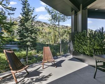 9005 - Mountain Estate #5 home - Solitude - Balcón