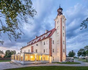 Palac Lagow - Hotel - Zgorzelec - Edificio