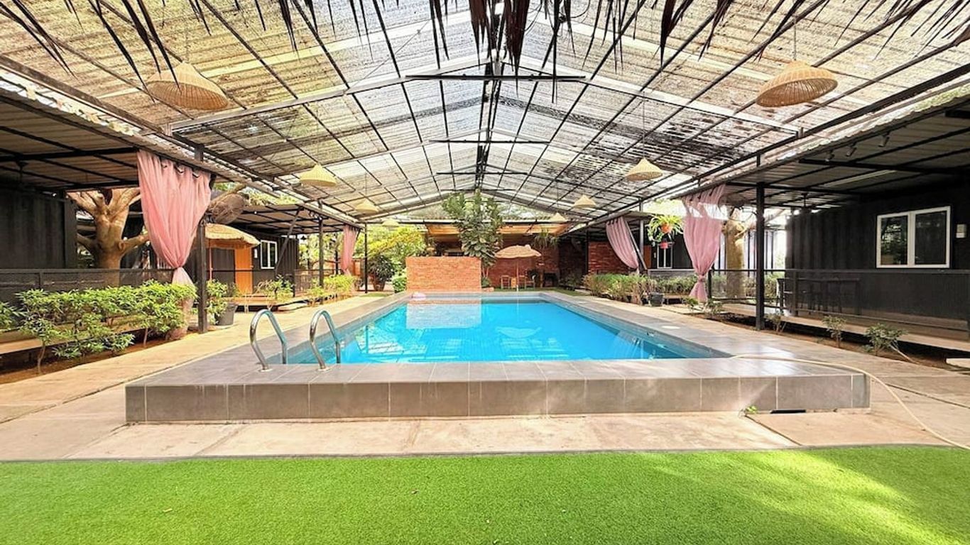 Petak Padin Cottage by The Pool, Kepala Batas Penang