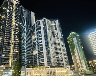 Uptown Parksuites Bgc - Taguig - Edificio