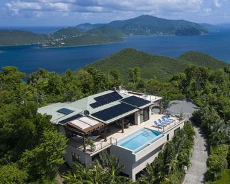 Palm Ridge Incredible views, privacy, pool, AC. Property borders National Park. - Сент-Джон - Будівля