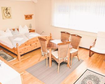 Stuhleck s'Platzl Pension - Spital am Semmering - Slaapkamer