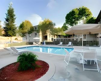 Comfort Inn Rohnert Park - Sonoma County - Rohnert Park - Pool