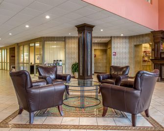 Quality Hotel Conference Center Cincinnati Blue Ash - סינסינטי - לובי