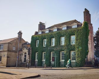 The Old Bridge - Huntingdon - Edificio