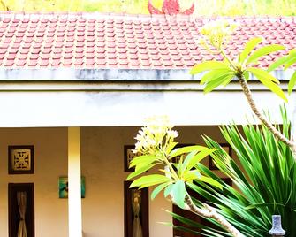 BB Homestay Two - South Kuta - Edificio