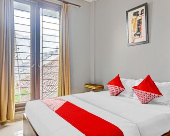 OYO 90738 Griya Dara Near Swimming Pool Essence Dharmawangsa Jakarta - Jakarta - Slaapkamer